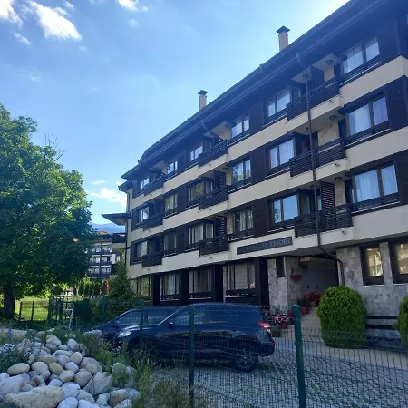 Seasons - Cozy Near Gondola & Mountain Views *